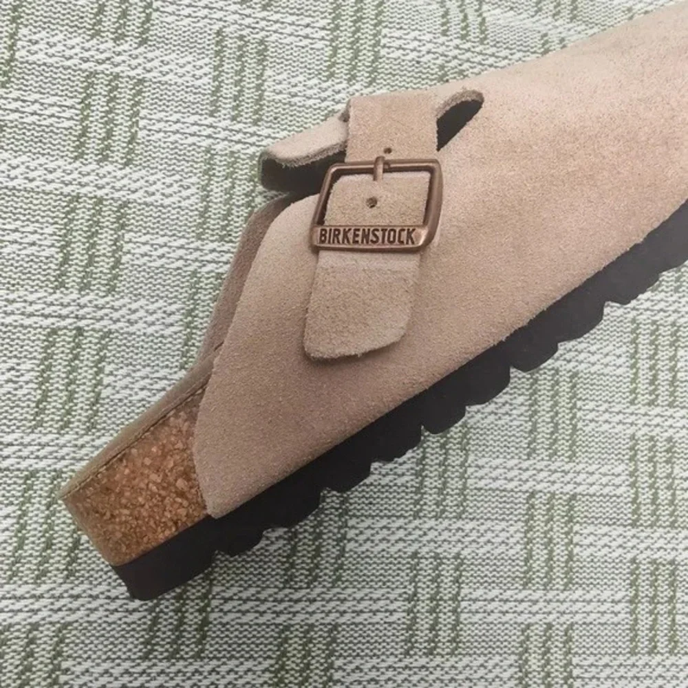 🎁Women's Birkenstock Boston Clogs - Latte Cream Suede, Narrow Fit